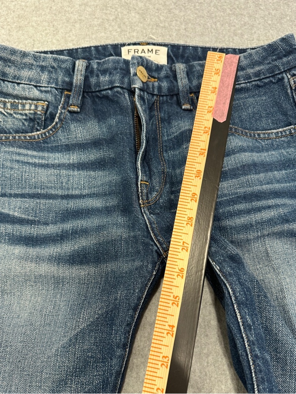 Frame Denim Le Grand Garçon Cuffed Cropped Straight-Leg Jeans - Picture 11 of 13